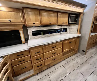 2022 Tiffin Motorhomes Breeze 31BR photo 9