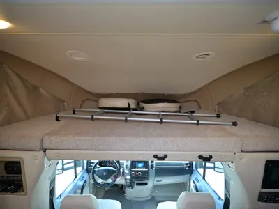 2018 Thor Motor Coach Synergy photo 4