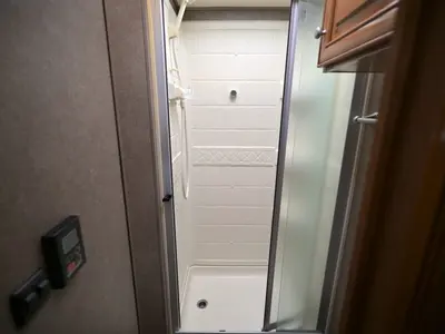 2018 Thor Motor Coach Synergy photo 30