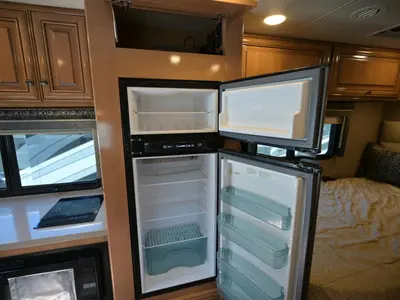 2018 Thor Motor Coach Synergy photo 14