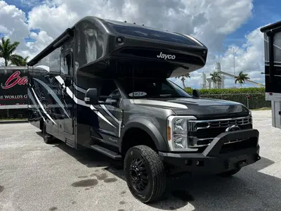 2024 Jayco Seneca XT photo 11