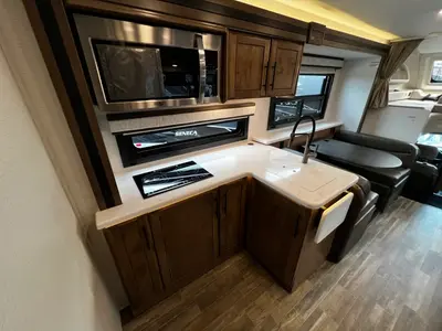 2024 Jayco Seneca XT photo 6