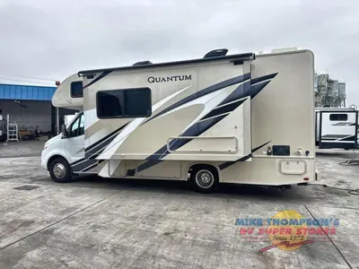 2022 Thor Motor Coach Quantum Sprinter photo 9