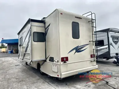 2022 Thor Motor Coach Quantum Sprinter photo 8