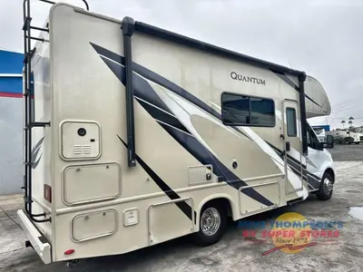 2022 Thor Motor Coach Quantum Sprinter photo 16