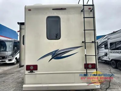 2022 Thor Motor Coach Quantum Sprinter photo 14