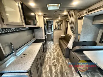 2022 Thor Motor Coach Quantum Sprinter photo 21
