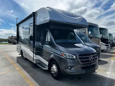 2025 Entegra Coach Qwest SE exterior
