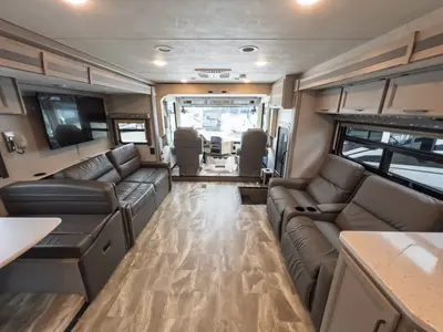 2022 Thor Motor Coach Windsport photo 4