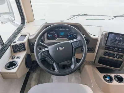 2022 Thor Motor Coach Windsport photo 3