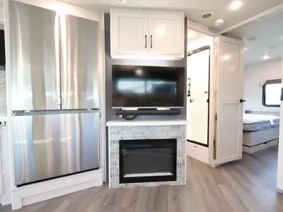 2025 Fleetwood Bounder photo 13
