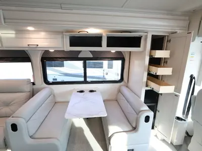 2025 Fleetwood Bounder photo 19