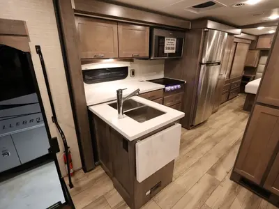 2023 Winnebago Forza photo 7
