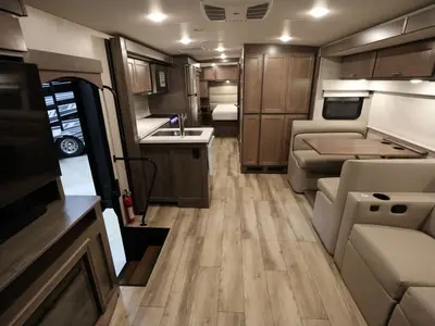 2023 Winnebago Forza photo 4