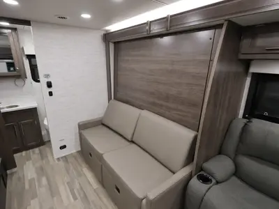 2025 Jayco Qwest photo 16