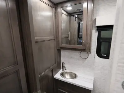 2025 Jayco Qwest photo 18