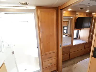 2021 Tiffin Motorhomes Allegro RED photo 30