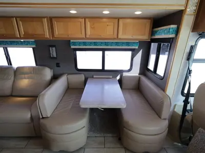 2021 Tiffin Motorhomes Allegro RED photo 17