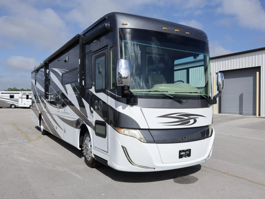 2021 Tiffin Motorhomes Allegro RED exterior