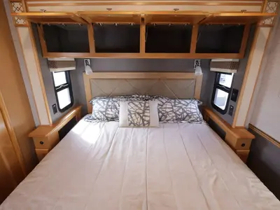 2021 Tiffin Motorhomes Allegro RED photo 25