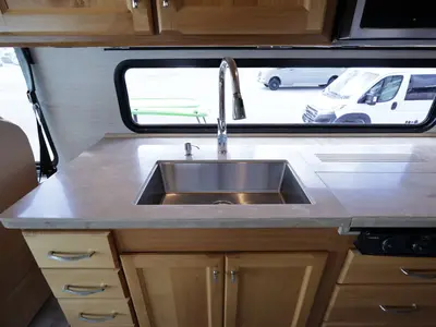 2021 Tiffin Motorhomes Allegro RED photo 7