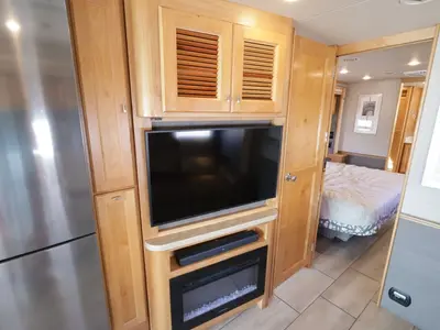 2021 Tiffin Motorhomes Allegro RED photo 13