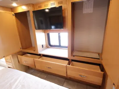 2021 Tiffin Motorhomes Allegro RED photo 27