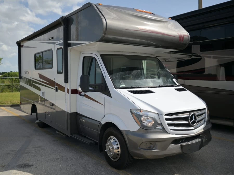 2020 Winnebago Vita exterior