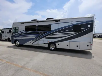 2026 Fleetwood Bounder photo 23
