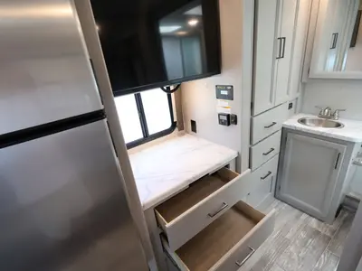 2023 Thor Motor Coach Geneva photo 15