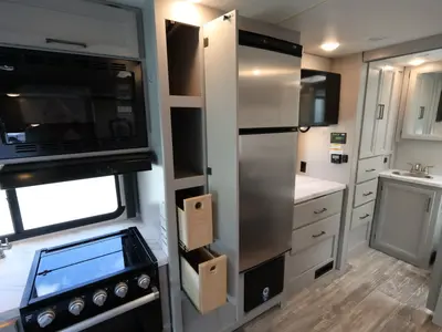 2023 Thor Motor Coach Geneva photo 13