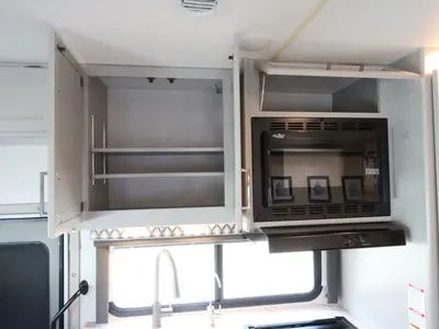 2023 Thor Motor Coach Geneva photo 11