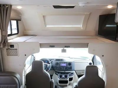 2023 Thor Motor Coach Geneva photo 4