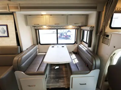 2023 Thor Motor Coach Geneva photo 17