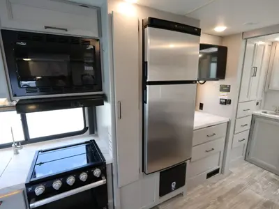 2023 Thor Motor Coach Geneva photo 12