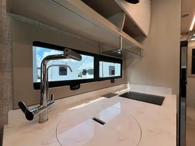 2025 Tiffin Motorhomes Wayfarer photo 10