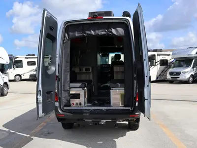 2025 Airstream Interstate photo 2