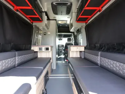 2025 Airstream Interstate photo 4