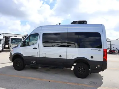 2025 Airstream Interstate photo 19
