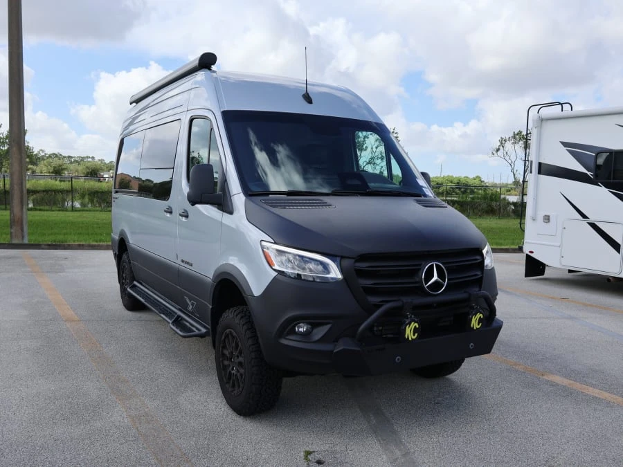 2025 Airstream Interstate exterior