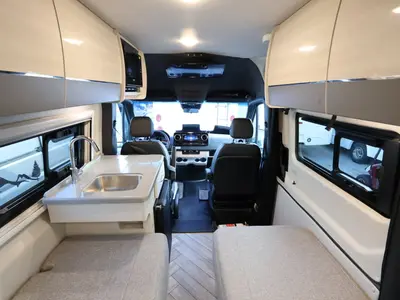 2025 Thor Motor Coach Sanctuary photo 4