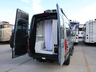 2025 Thor Motor Coach Sanctuary photo 2