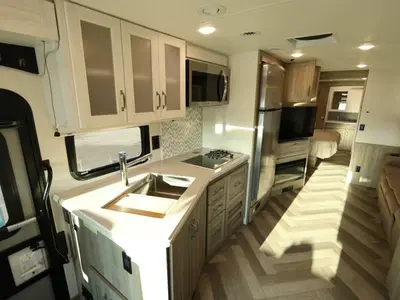 2023 Winnebago Adventurer photo 6