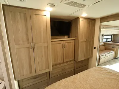 2023 Winnebago Adventurer photo 24