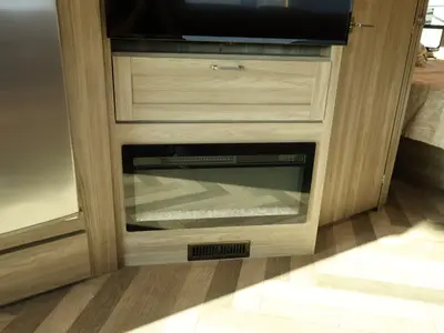 2023 Winnebago Adventurer photo 15