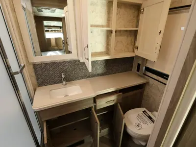 2023 Winnebago Adventurer photo 28