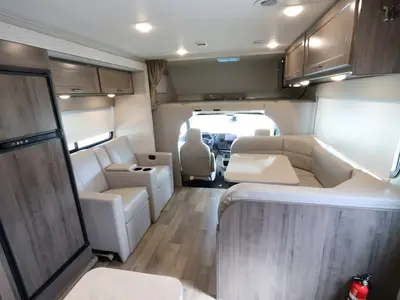 2024 Winnebago Minnie Winnie photo 3
