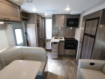2024 Winnebago Minnie Winnie photo 6