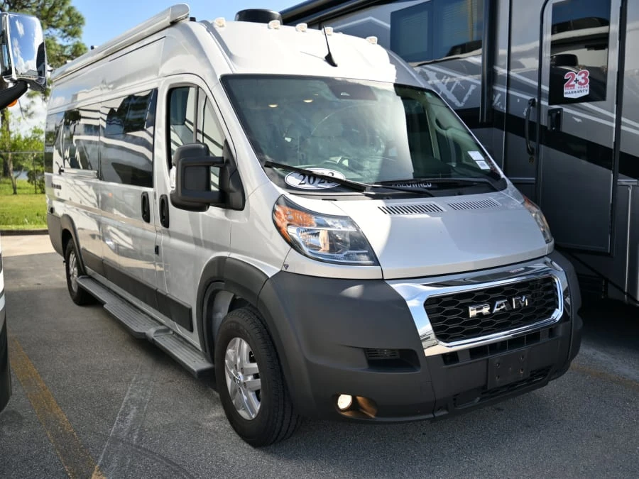 2023 Thor Motor Coach Tellaro exterior