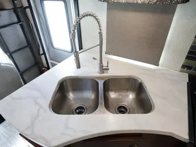 2018 Forest River Sunseeker photo 8